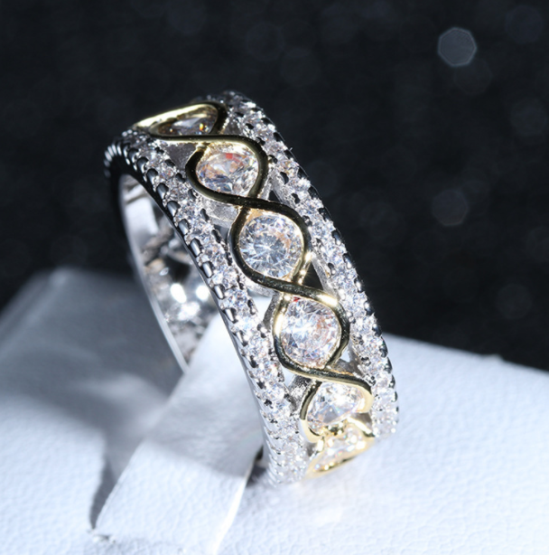 Elegant Female Zircon Stone Ring - Beuti-Ful