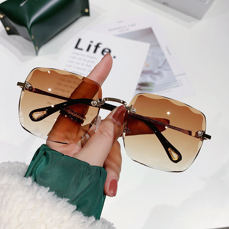 Frameless Trimming Square Sunglasses For Women - Beuti-Ful