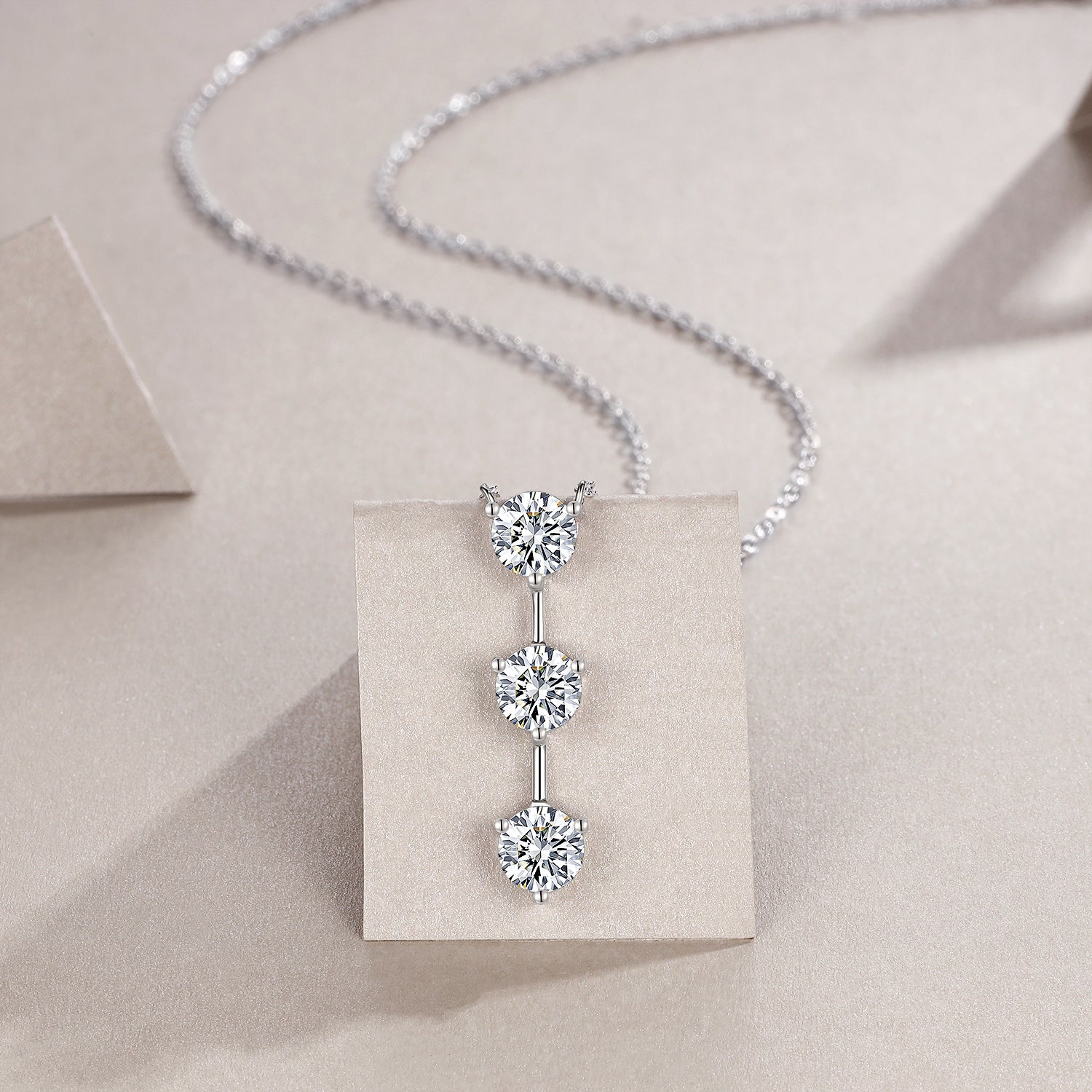 1 Carat Silver Necklace Pendant Set With Top Grade Moissanite, Made Of S925 Silver Plated Platinum. - Beuti-Ful