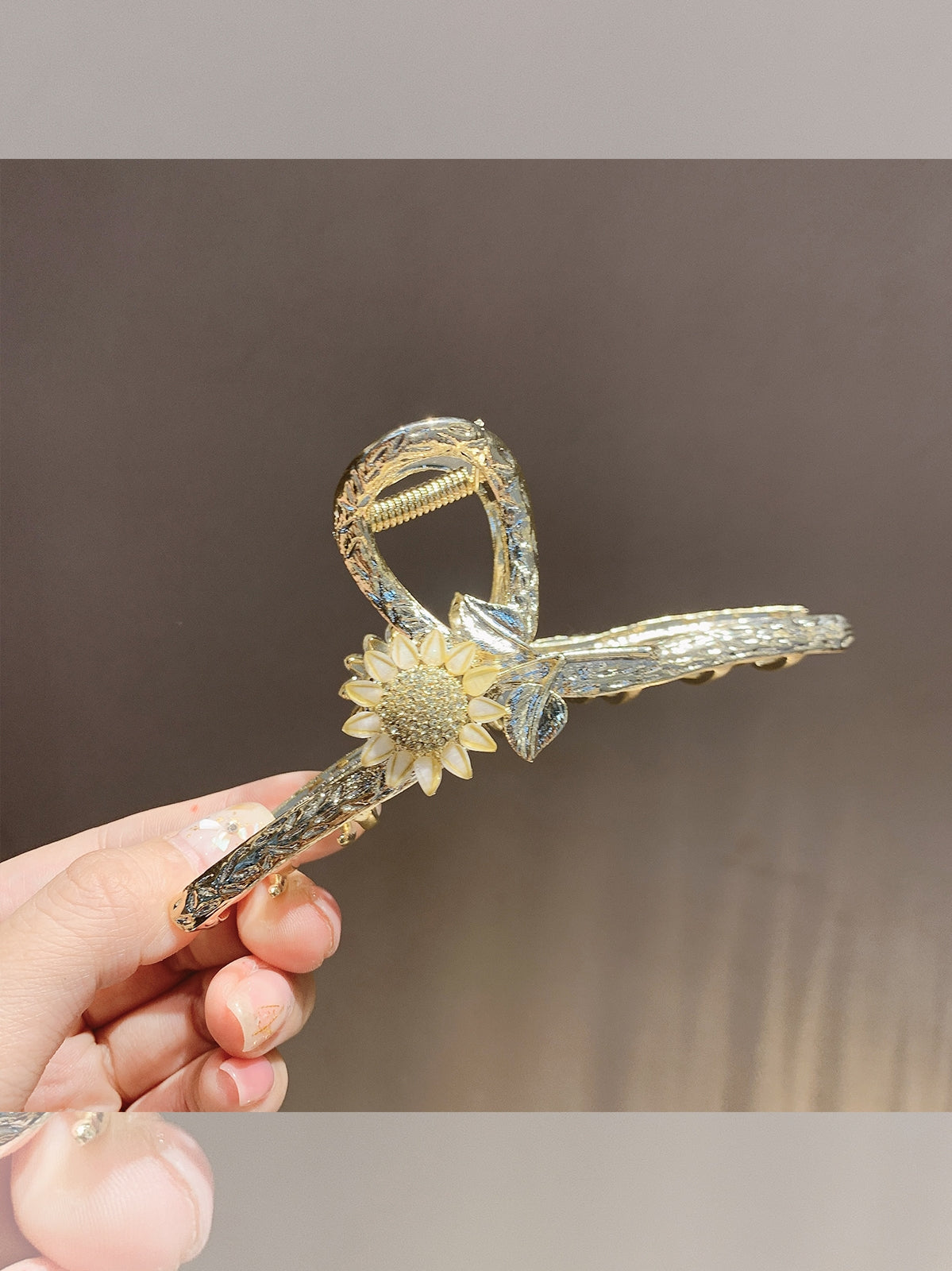 Shark Clip Sunflower Clip Exquisite Metal Hair Accessories - Beuti-Ful